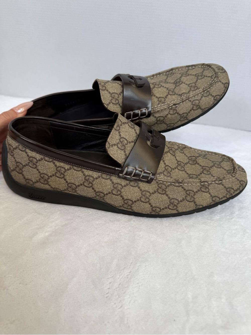 Gucci Authentic Mens 10.5 Loafers Beige GG Canvas & Dark Brown Penny Loafer